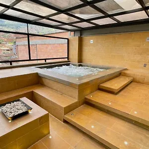 Apartment Edificio Helena, Medellin