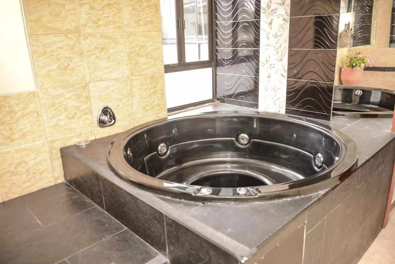 Calle 8 Suites Medellin 0*,