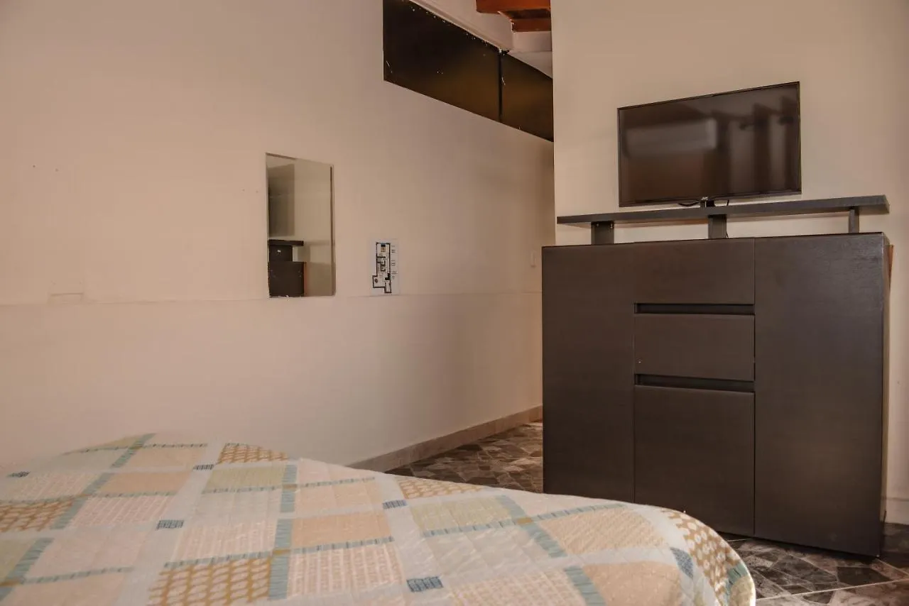Calle 8 Suites Medellin 0*,  Colombia