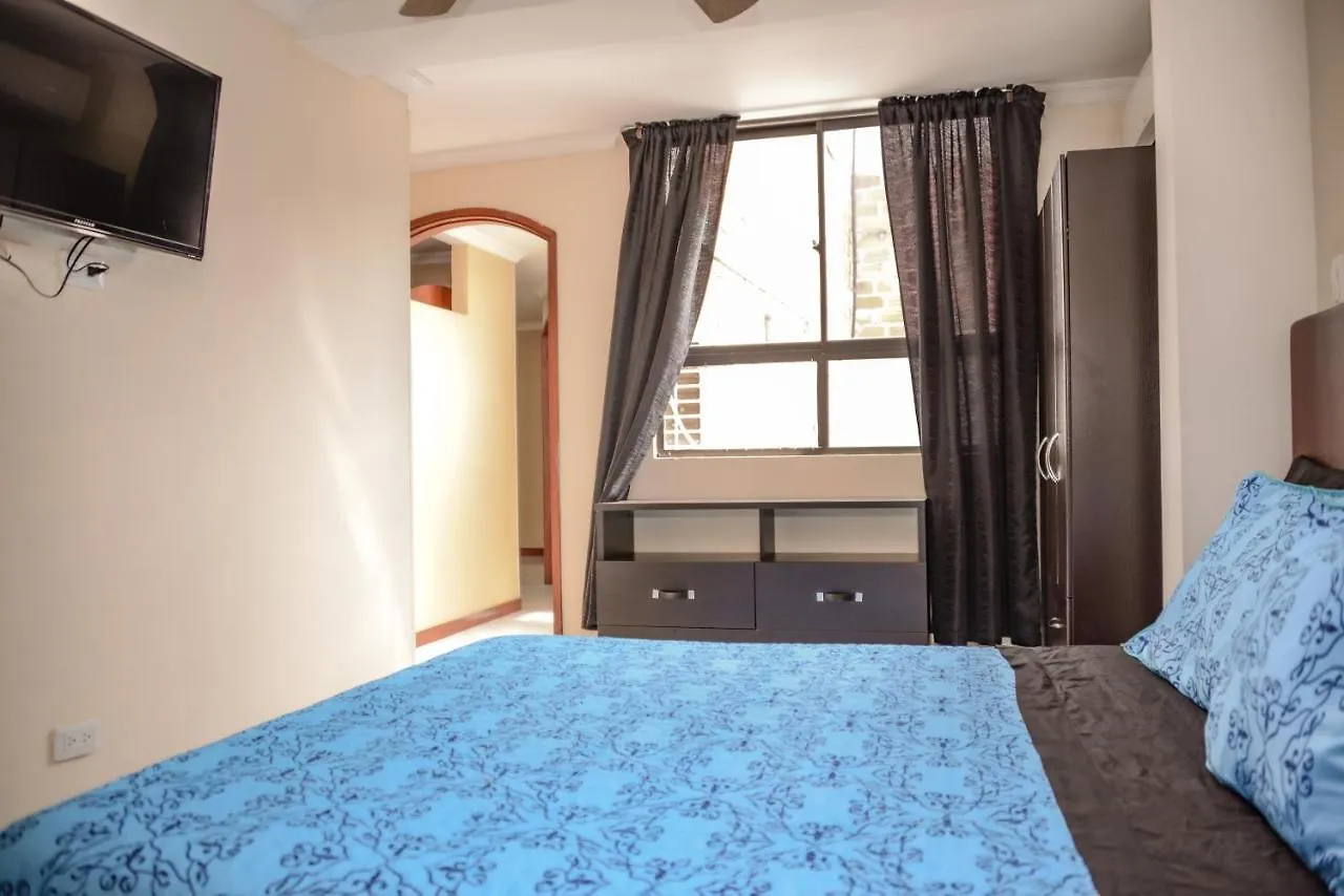 Calle 8 Suites Medellin 0*,  Colombia